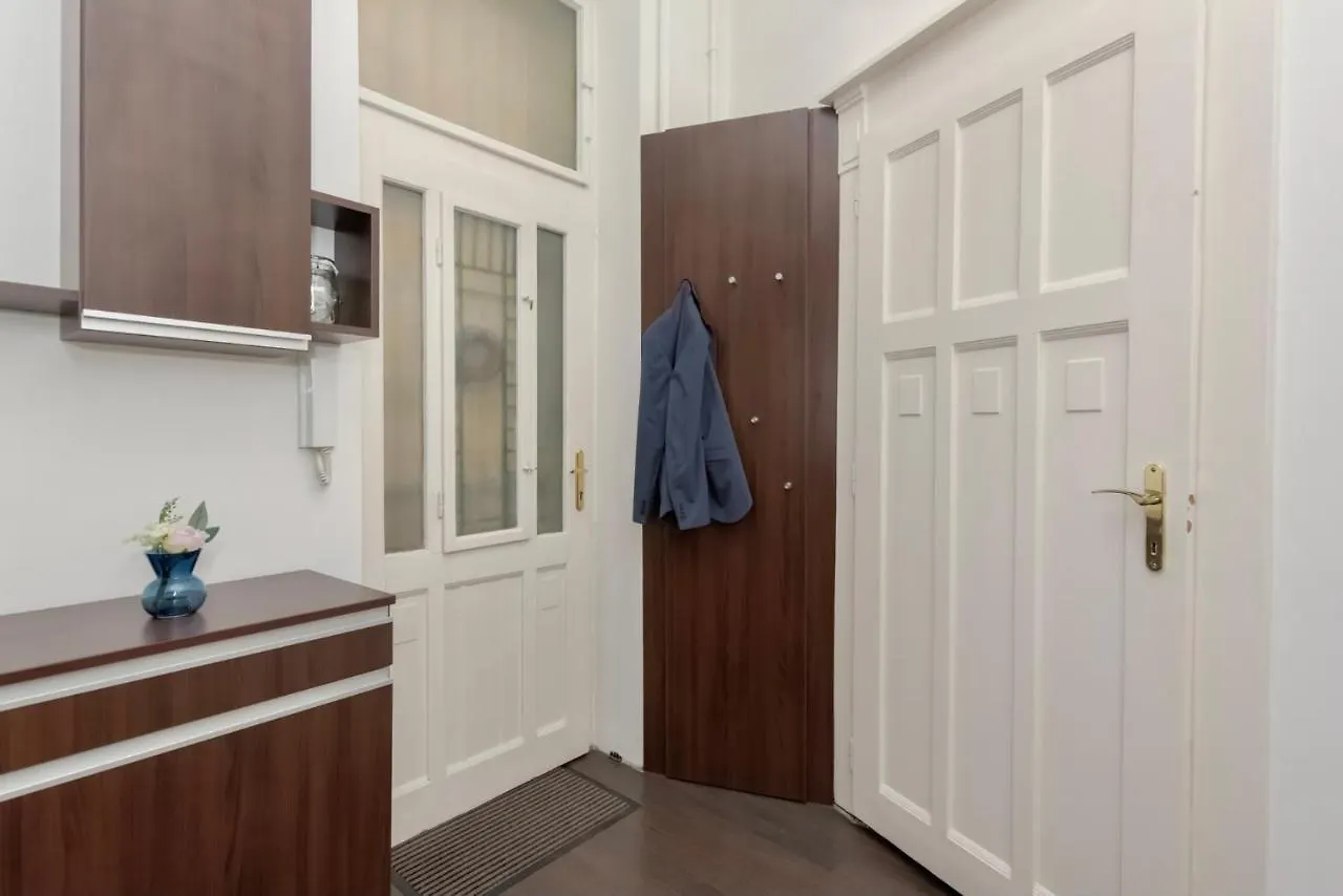 Corvina Apartment Budapest With Free Private Parking