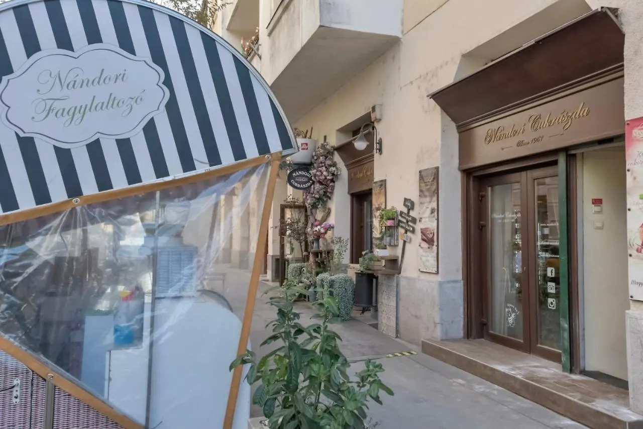 Corvina Apartment Budapest With Free Private Parking